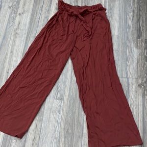 Wide leg pants. NWT